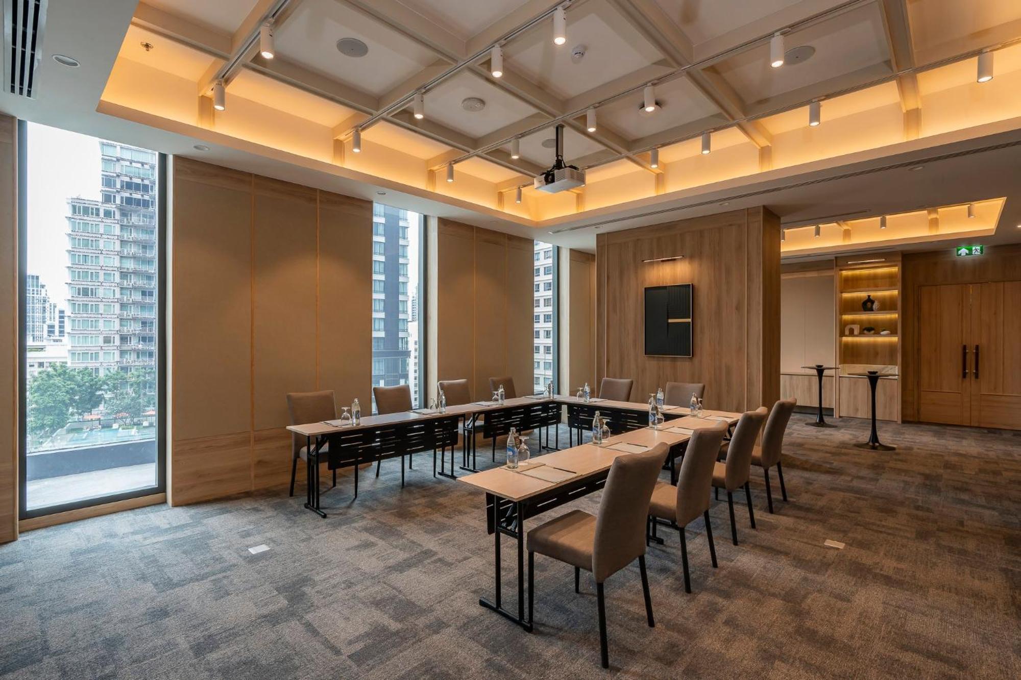 Staybridge Suites Bangkok Sukhumvit By Ihg 외부 사진