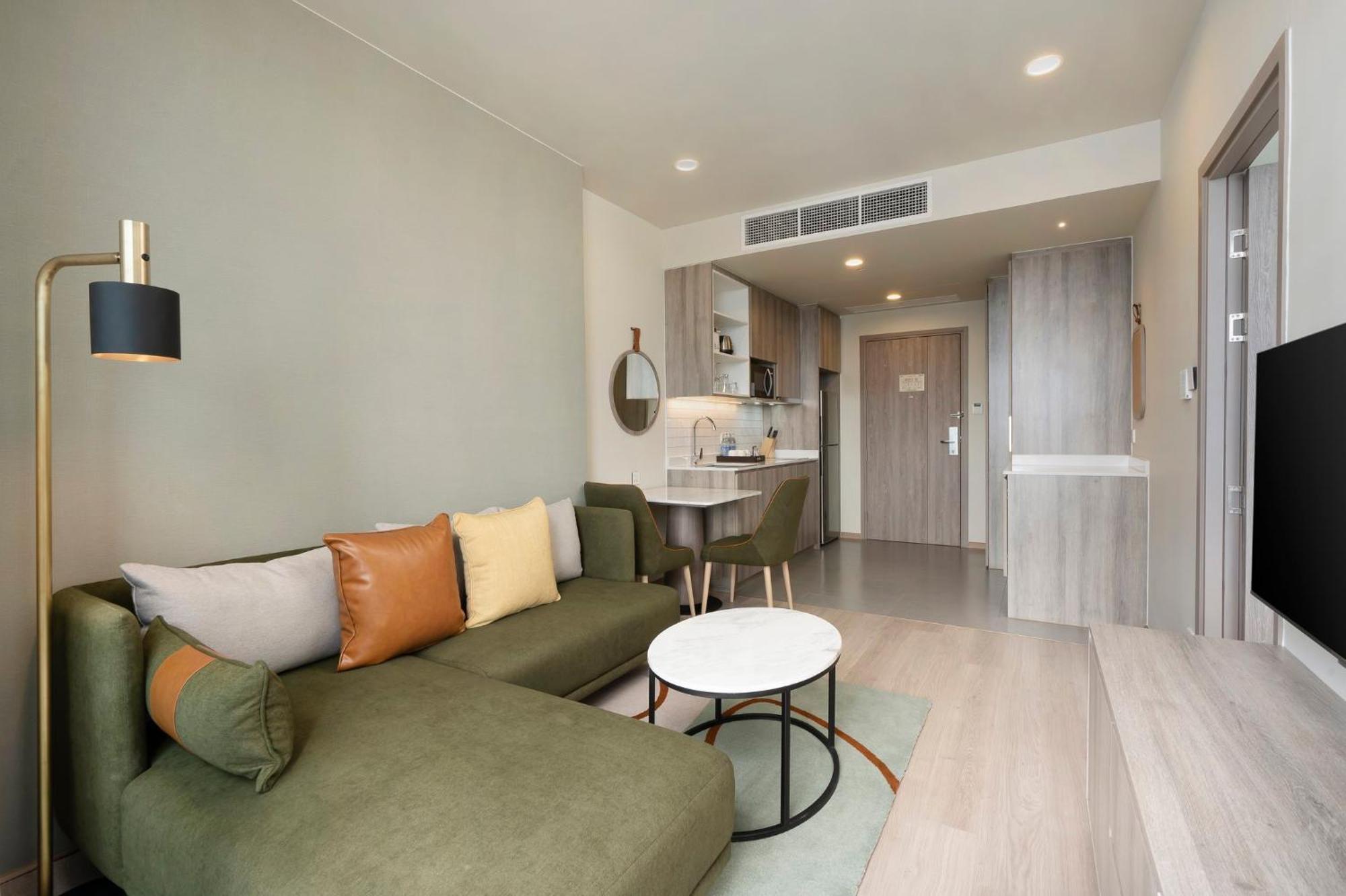 Staybridge Suites Bangkok Sukhumvit By Ihg 외부 사진