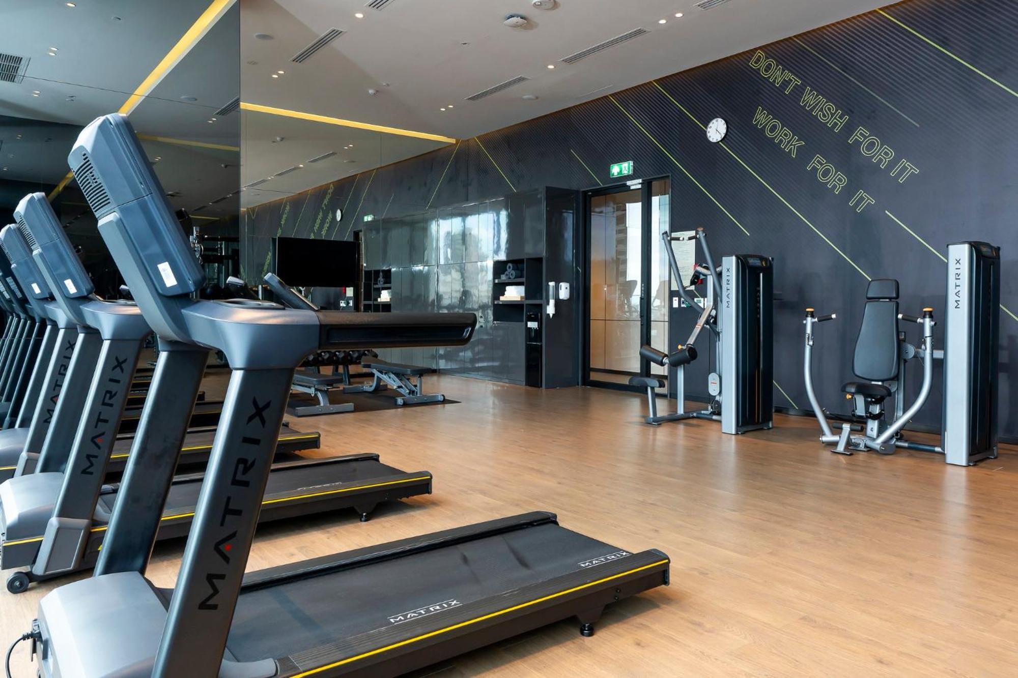 Staybridge Suites Bangkok Sukhumvit By Ihg 외부 사진